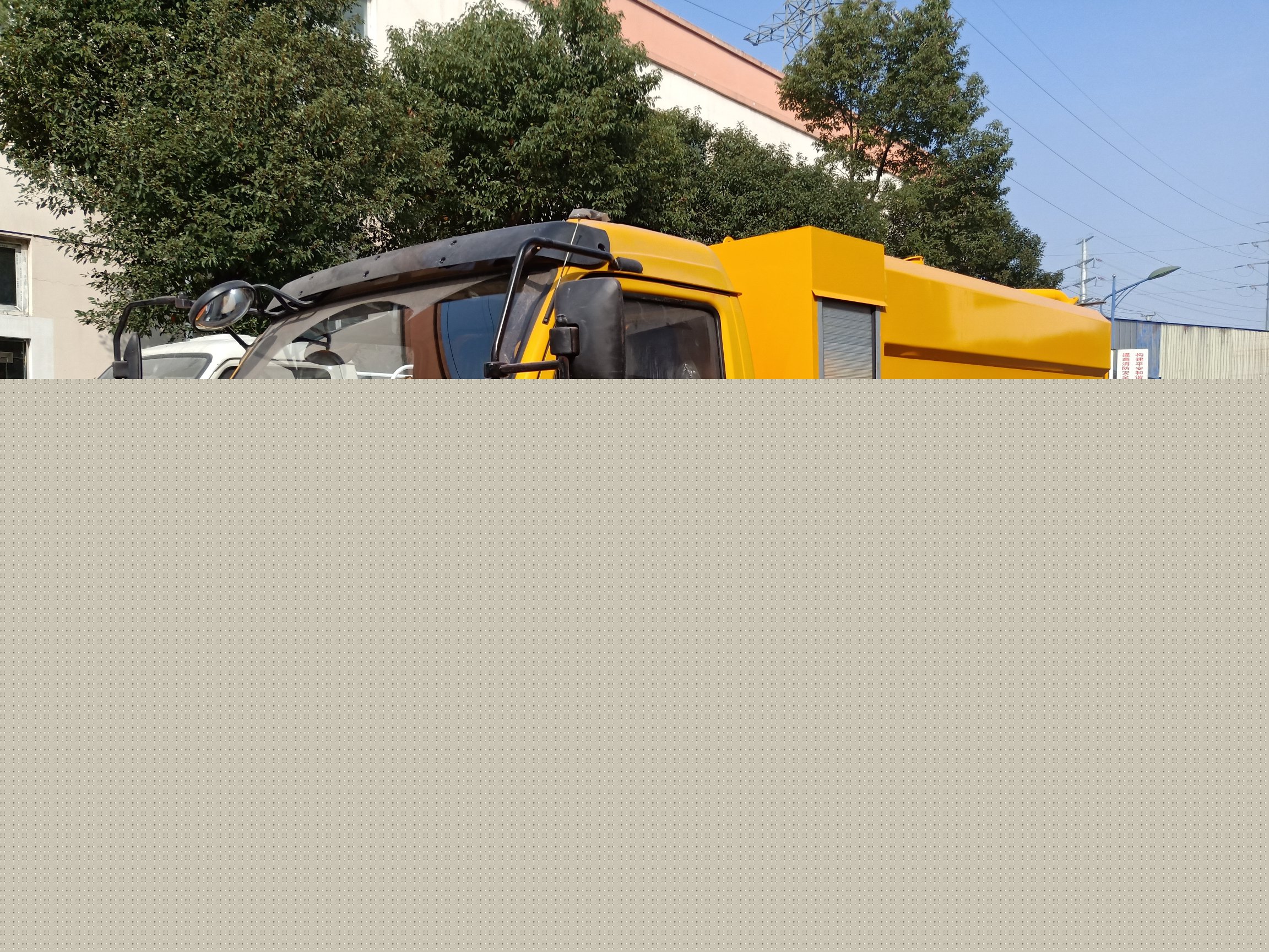 東風(fēng)大多利卡清洗吸污車