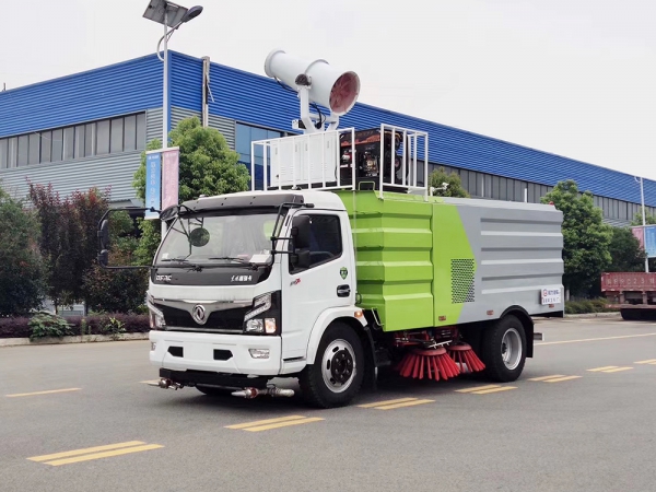 國(guó)六藍(lán)牌長(zhǎng)安3方掃路車