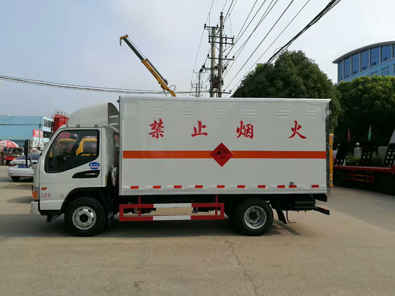 3.5噸江淮國(guó)六民爆車(chē)